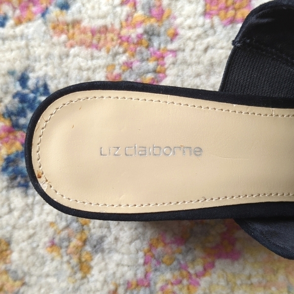 Liz Claiborne Shayla Floral Embroidered Peep Toe Slip On Block Heel Mules Black - Picture 13 of 16